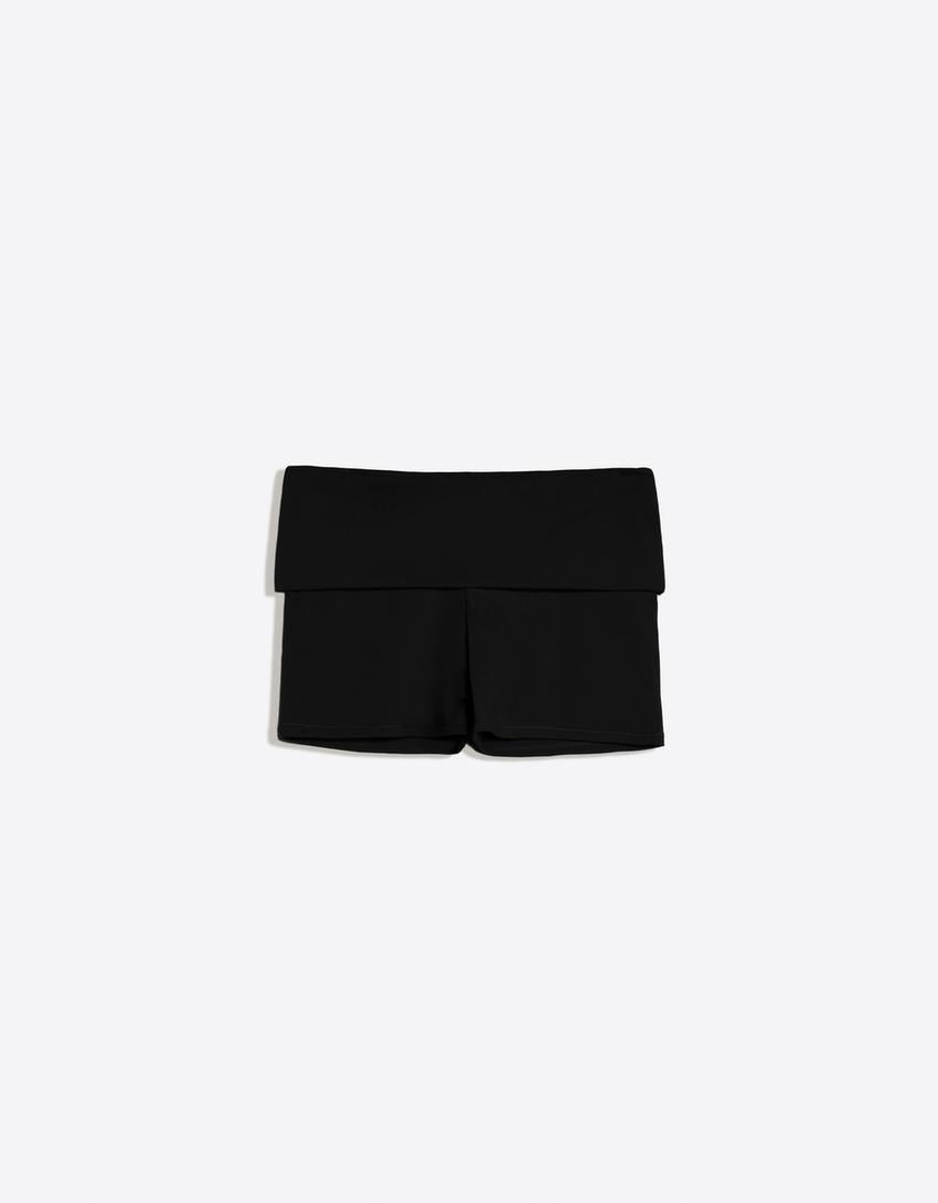 Short Technique Taille Repliée