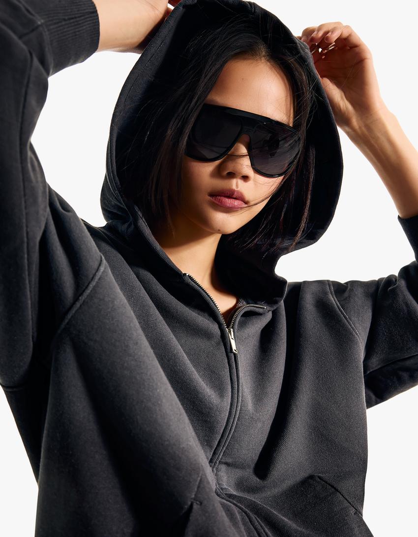 SWEAT ZIPPÉ À CAPUCHE OVERSIZE