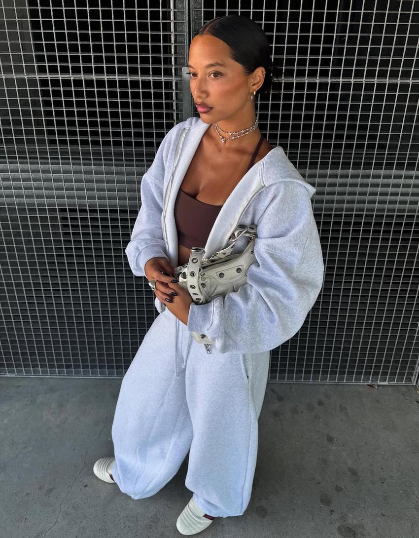 SWEAT ZIPPÉ OVERSIZE À CAPUCHE