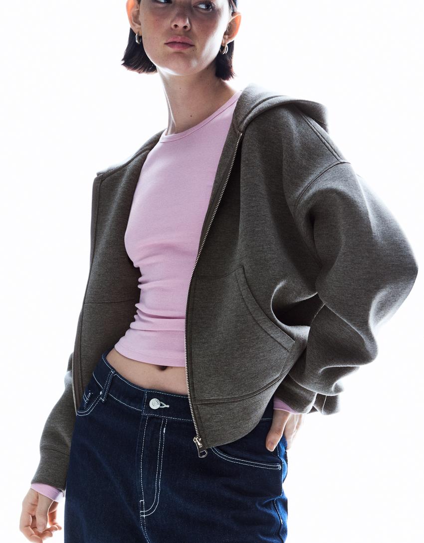 SWEAT ZIPPÉ OVERSIZE EFFET NÉOPRÈNE
