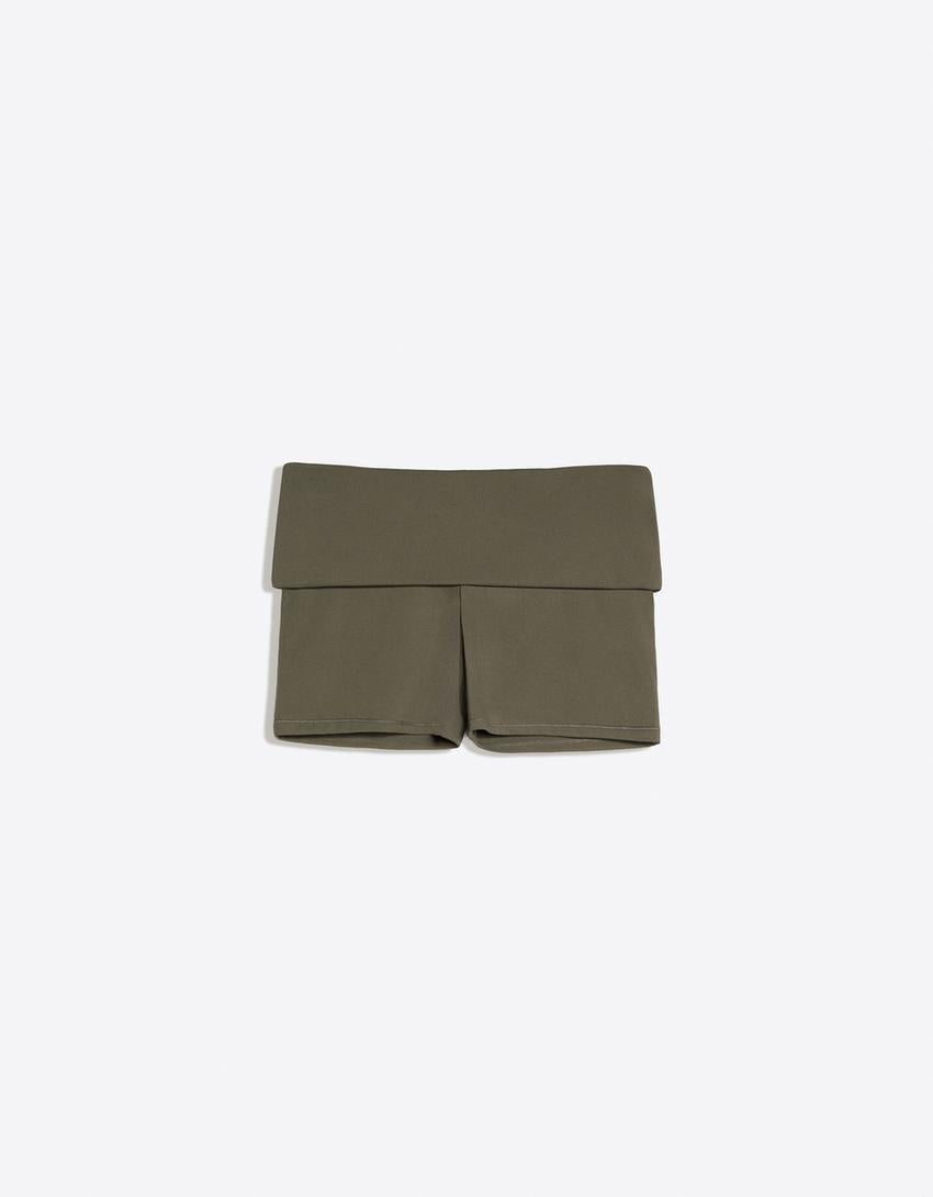 Short Technique Taille Repliée